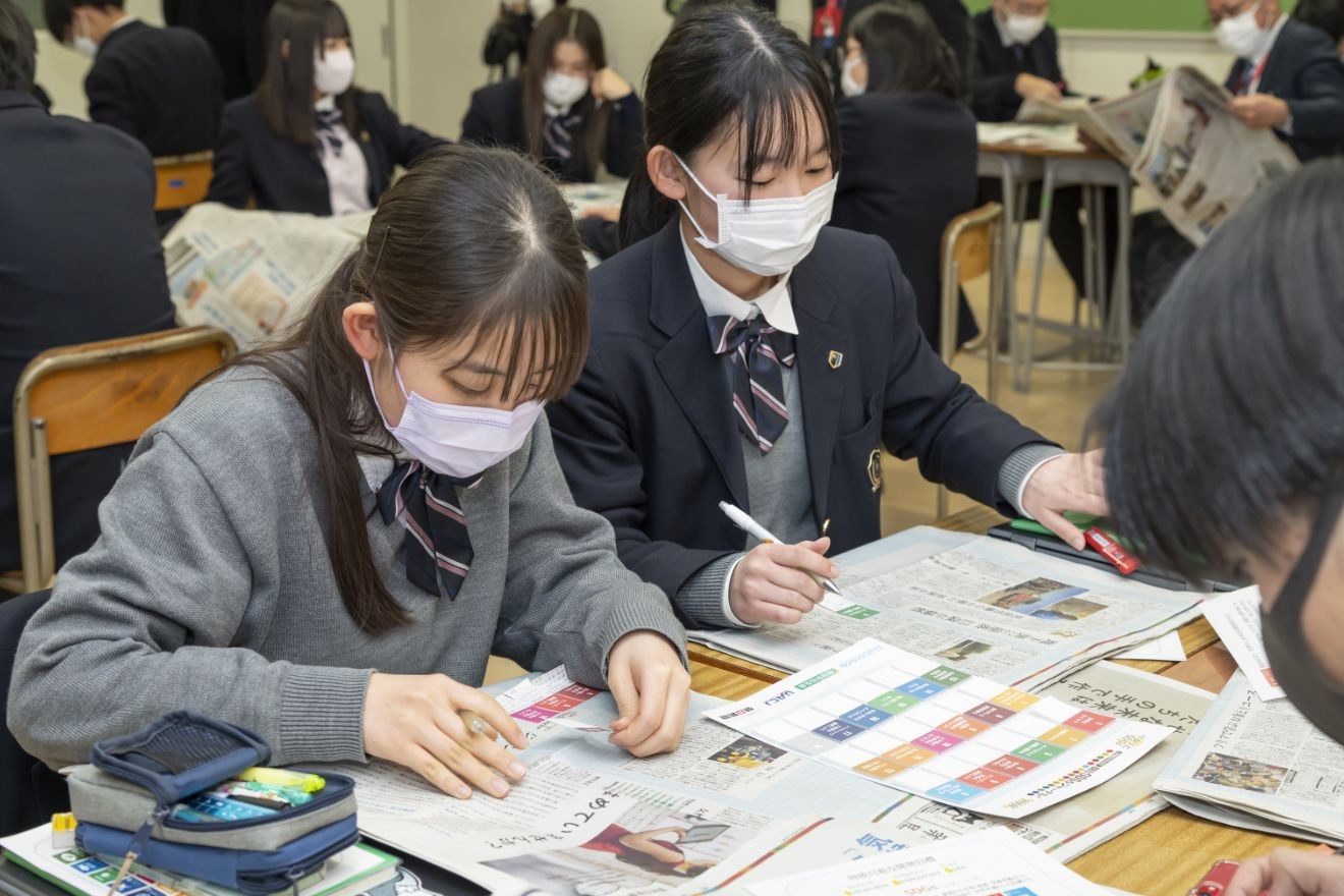 どうして表紙は「若い女性」なの？ ─出張授業・岩瀬日本大学高等学校─ 【中高生のための朝日SDGsジャーナル】：朝日新聞SDGs ACTION!